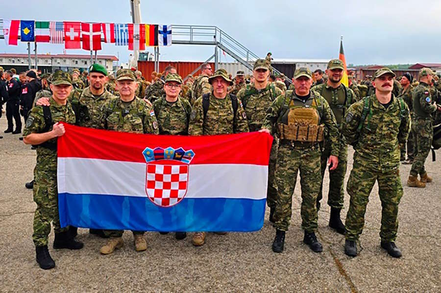 Unteroffizier Nikola Špoljar wurde der erste Kroate, der beim DANCON March in der NATO-KFOR-Mission gewann