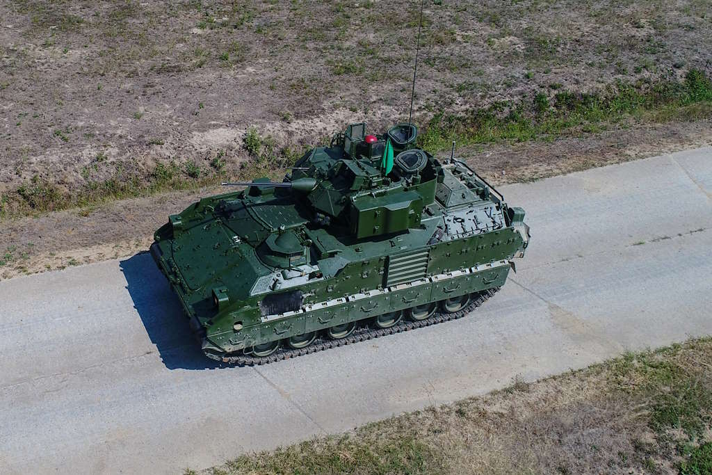 Mächtige Kampfwagen Bradley in der kroatischen Armee: Stärkung der Verteidigung und NATO-Zusammenarbeit bis 2026, Instandsetzung bei Đuro Đaković sichert langfristige Nachhaltigkeit, zusammen mit zusätzlichen Militärprojekten wie UH-60M-Hubschraubern