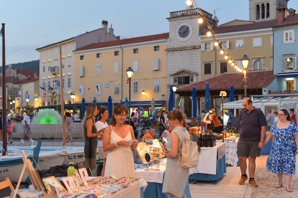 Ovaj tjedan na Cresu: ljetni karneval, Lubeničke glazbene večeri, jazz koncerti i kazališne predstave