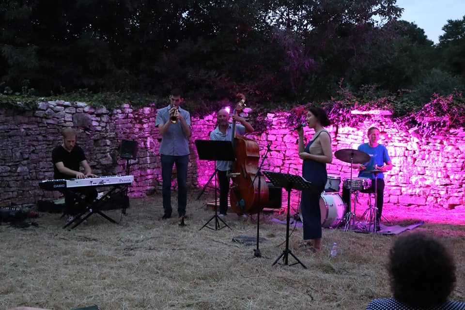 Enjoy a jazz concert in the courtyard of St. Just